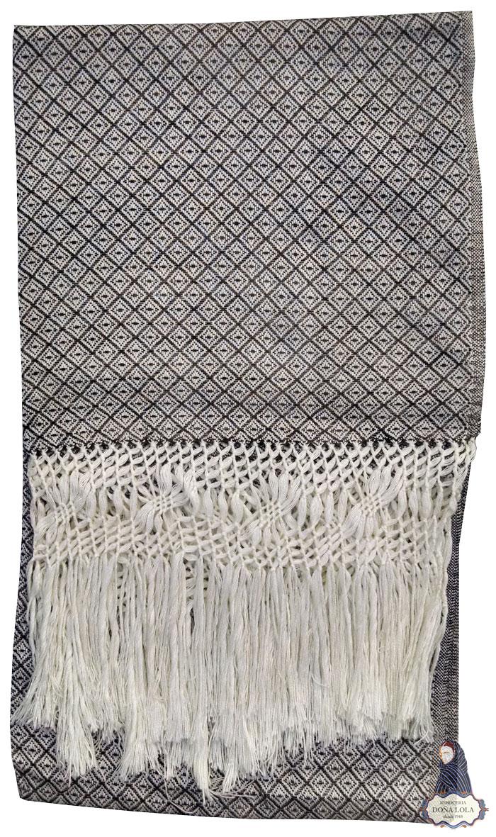 Rebozo de Rombos Color Blanco y Negro
